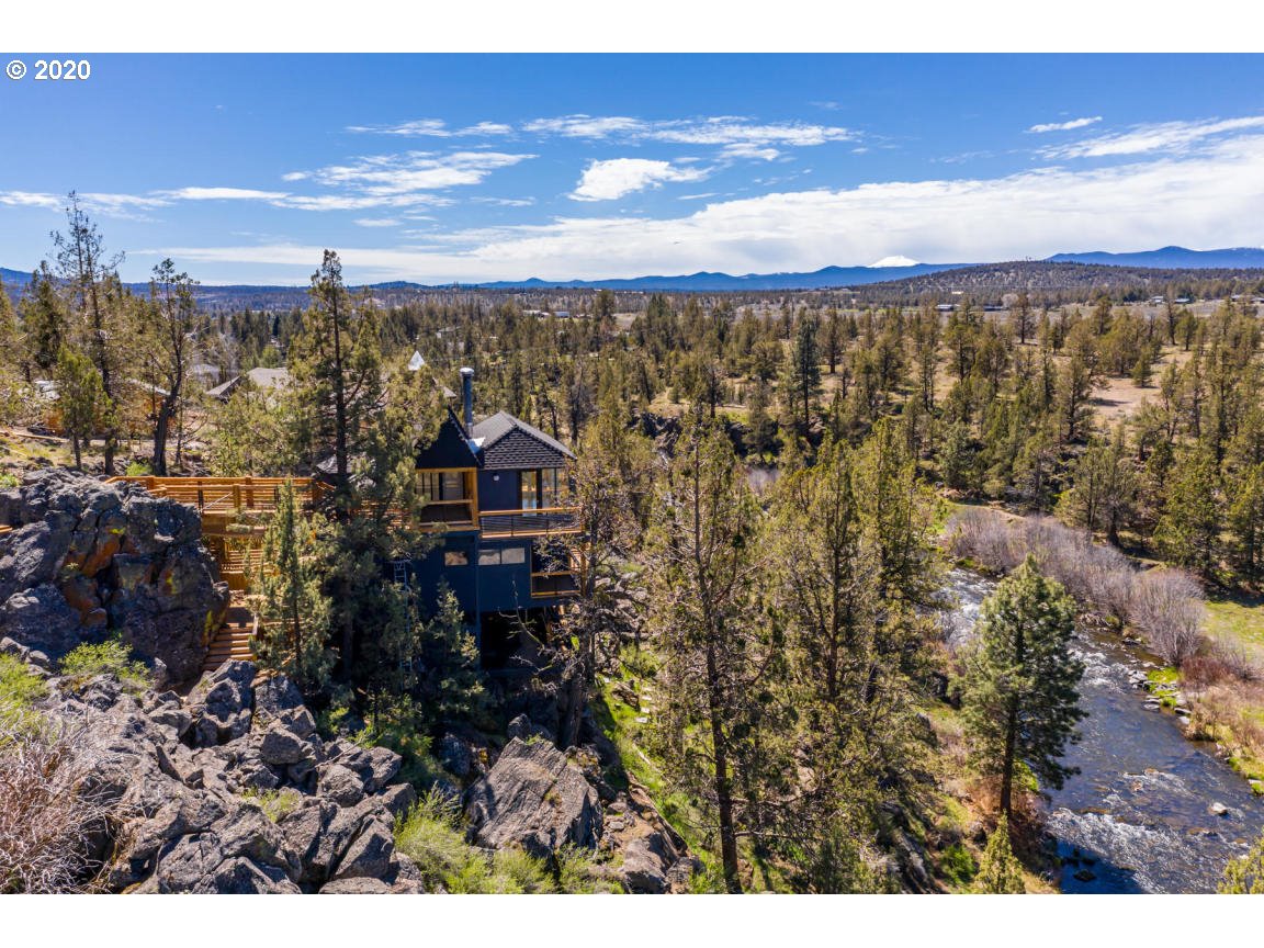 65045 Hopper Road Bend, OR 97703 - Photo 4 of 19