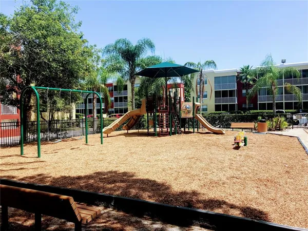 $1,550 | 2760 Coconut Bay Lane, Unit 237, Sarasota, FL 34237