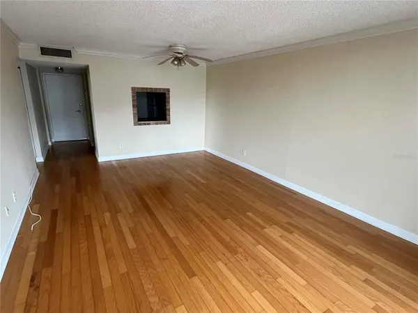 $1,550 | 2760 Coconut Bay Lane, Unit 237, Sarasota, FL 34237
