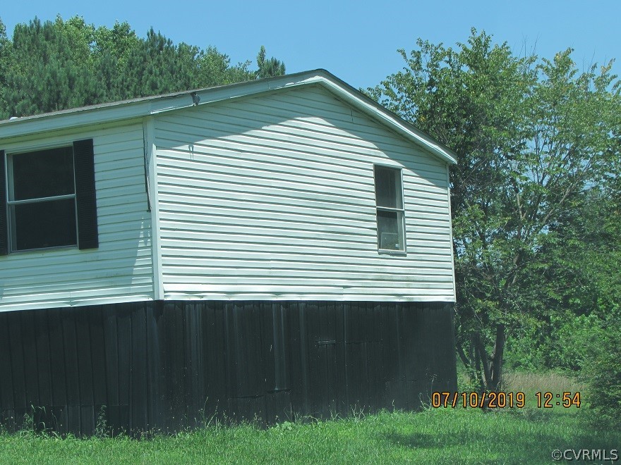 702 Chapel Road Kenbridge, VA 23944 - Photo 6 of 26