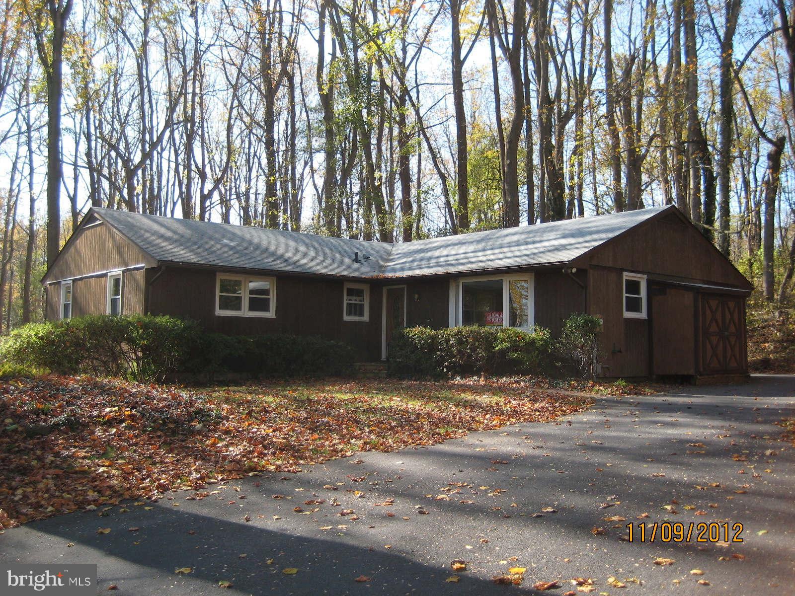 2019 Daffodil Road Port Republic, MD 20676 - Photo 25 of 28 Exterior (Front) Fall view