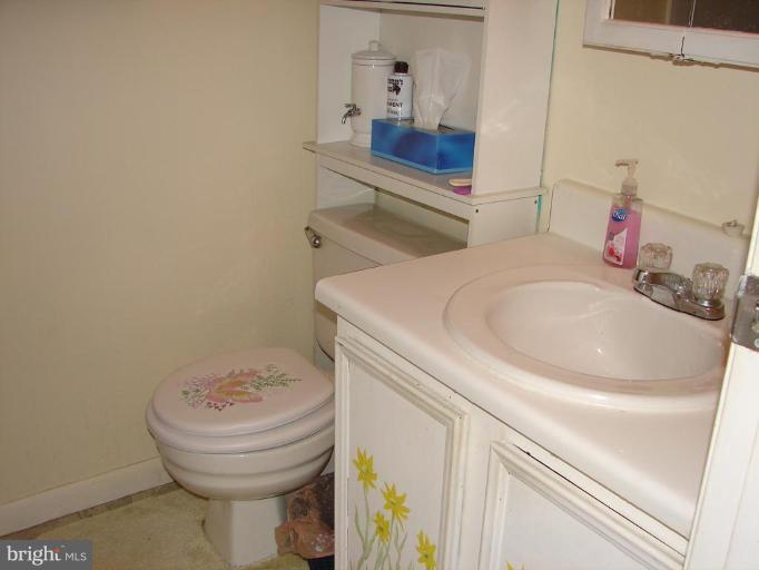 999 Heather Ridge Drive, Unit E Frederick, MD 21702 - Photo 7 of 7 Bath #1