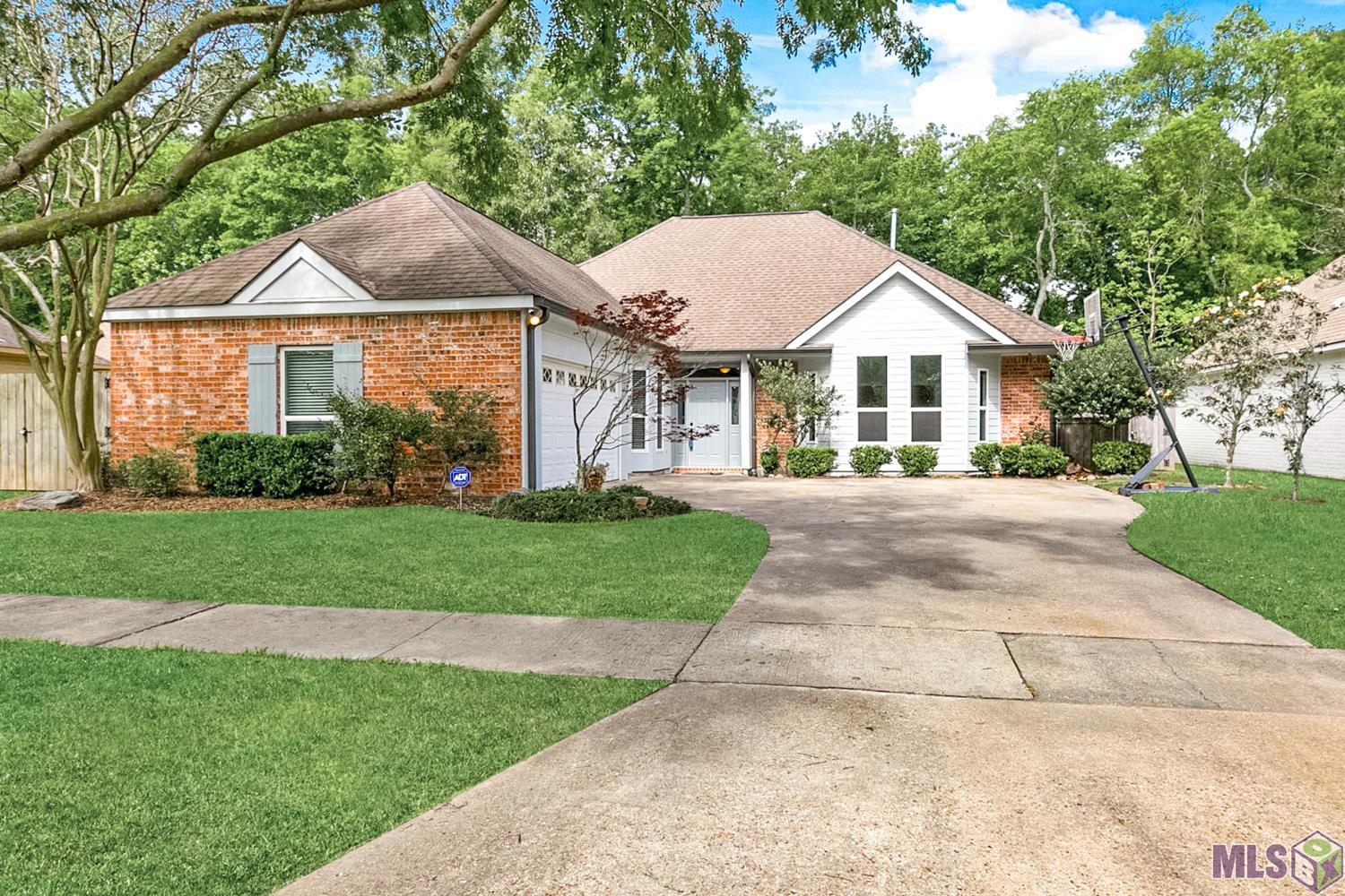 1264 Springlake Drive Baton Rouge, LA 70810 - Photo 1 of 17