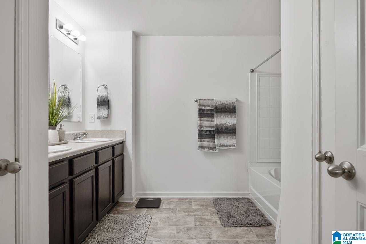 775 Michelle Manor Calera, AL 35040 - Photo 31 of 42