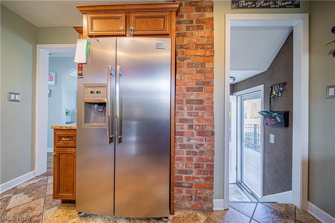1697 Mapledale Road Wickliffe, OH 44092 - Photo 9 of 34 Gallery Image 9