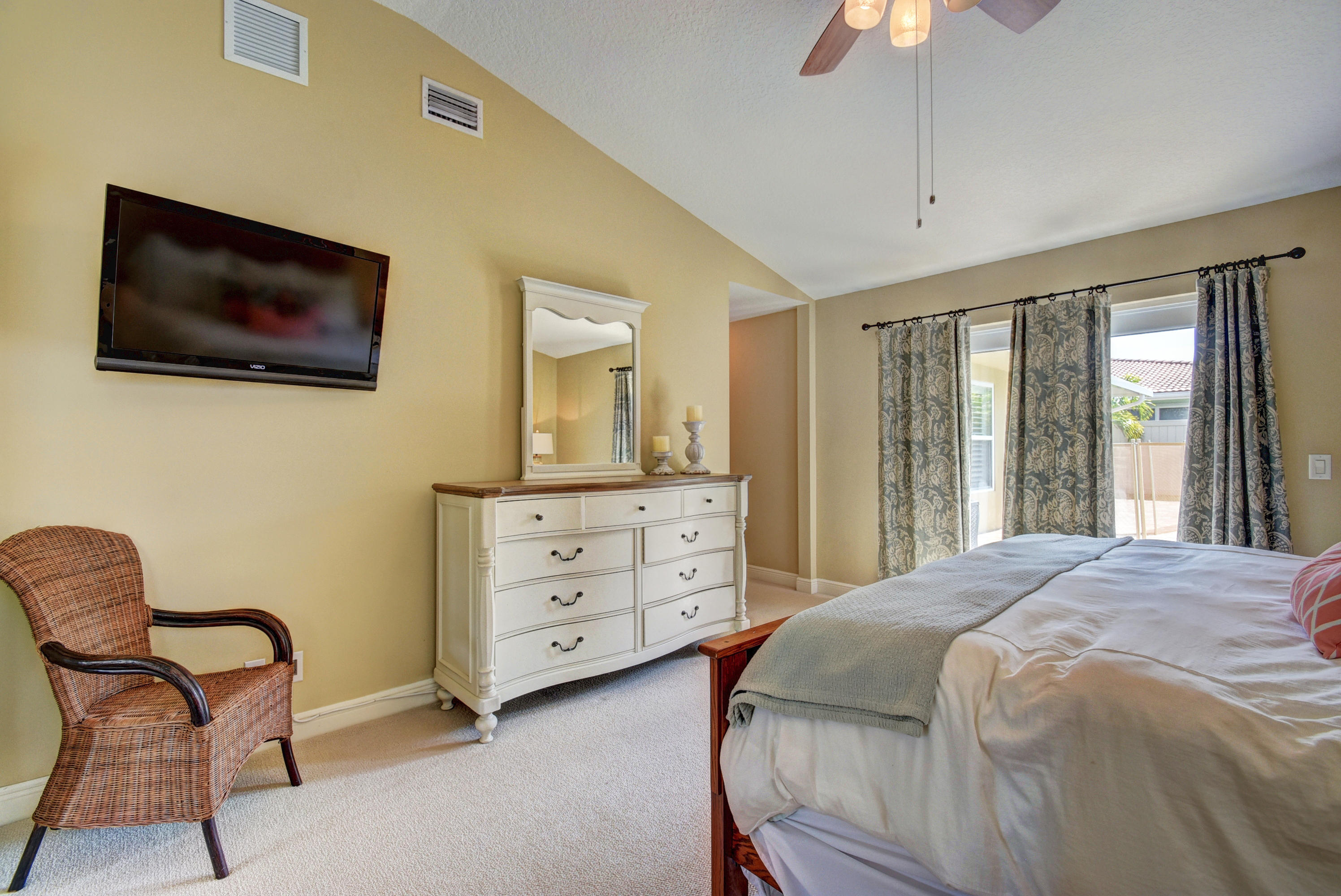 1380 Southwest 5th Street Boca Raton, FL 33486 - Photo 20 of 33 Vaulted ceilings