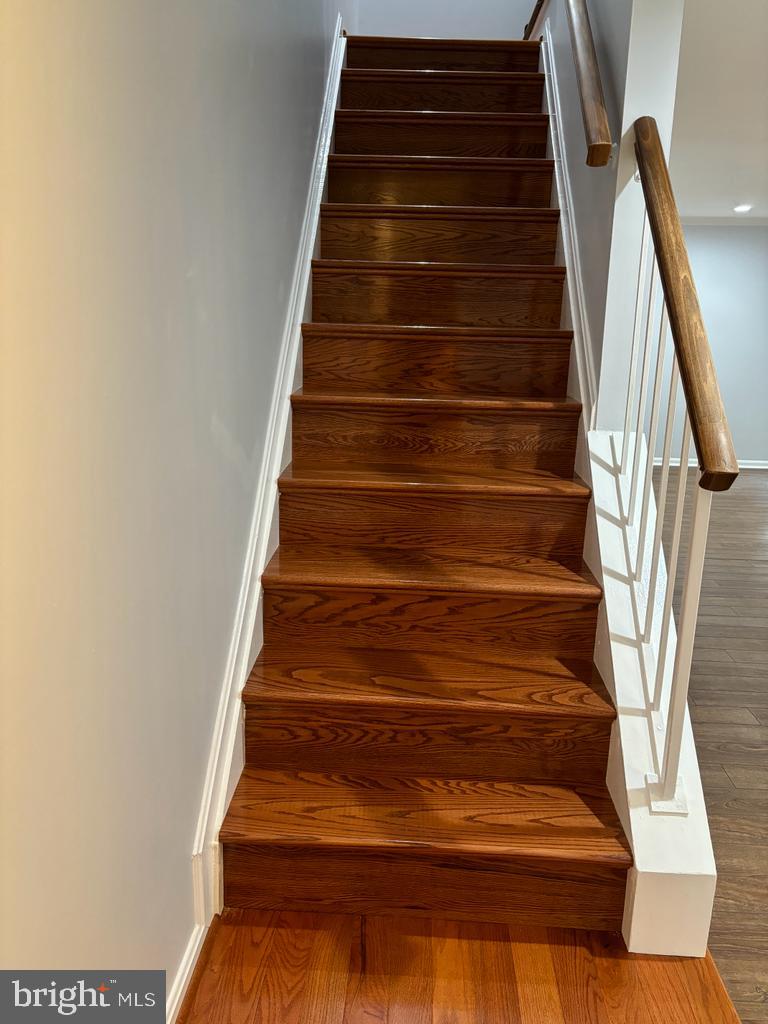 6803 Wild Rose Court Springfield, VA 22152 - Photo 36 of 49 a view of entryway