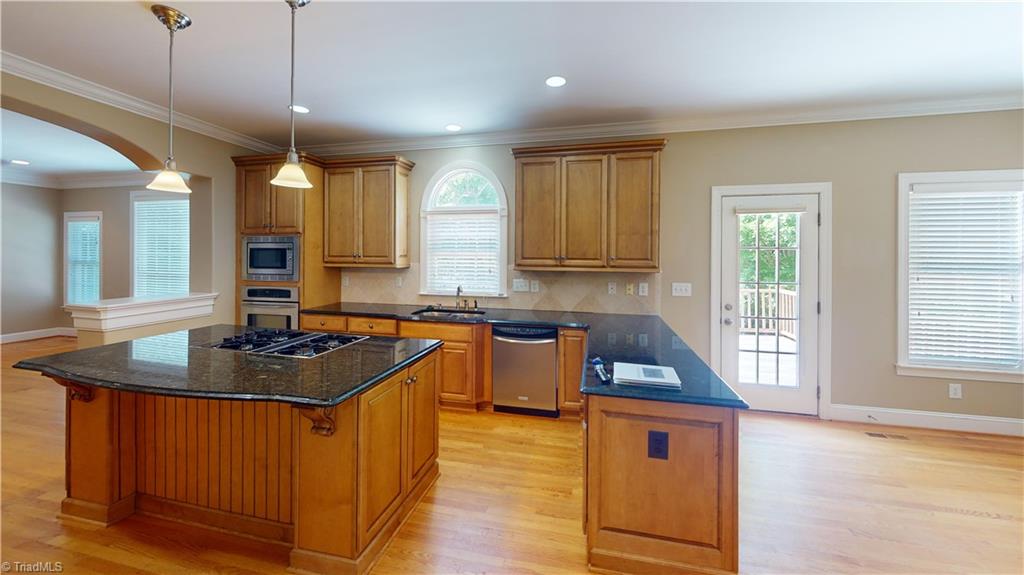 2140 Rossmore Road Clemmons, NC 27012 - Photo 2 of 15