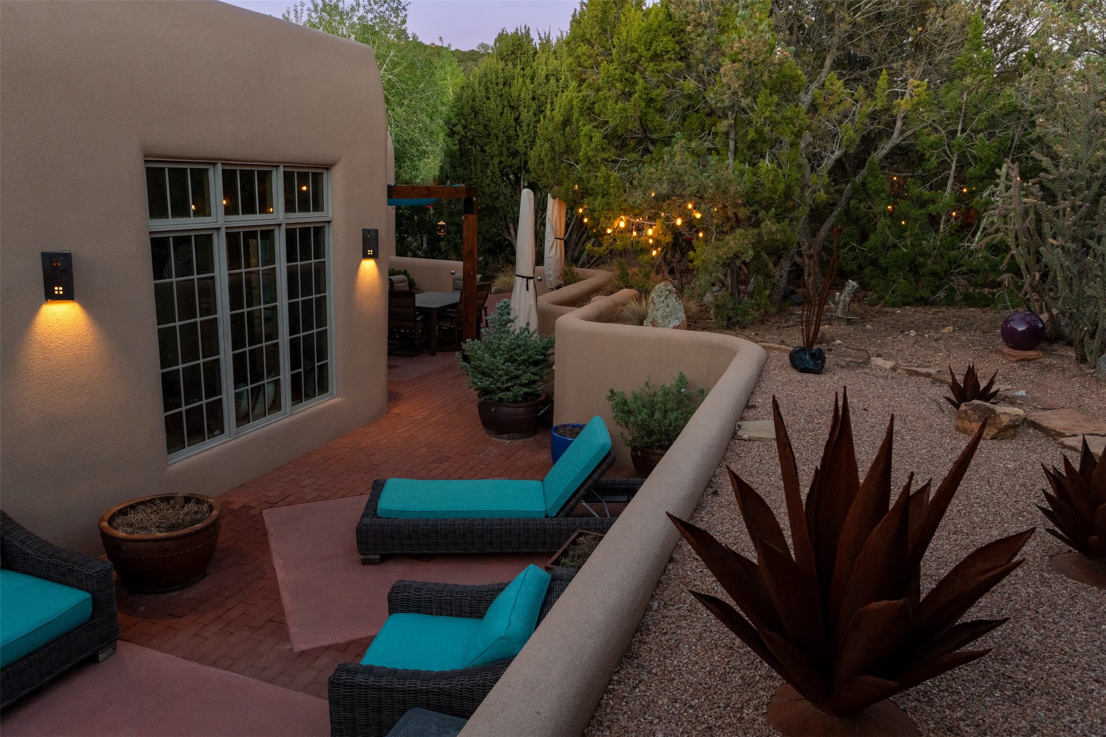 1204 Bandolina Road Santa Fe, NM 87501 - Photo 66 of 69 Patio at night