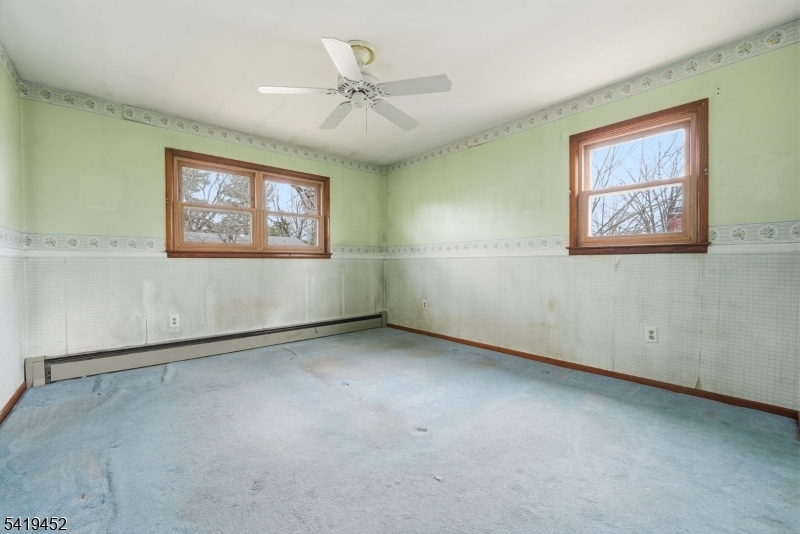 808 Charles Road Phillipsburg, NJ 08865 - Photo 23 of 33 an empty room with windows