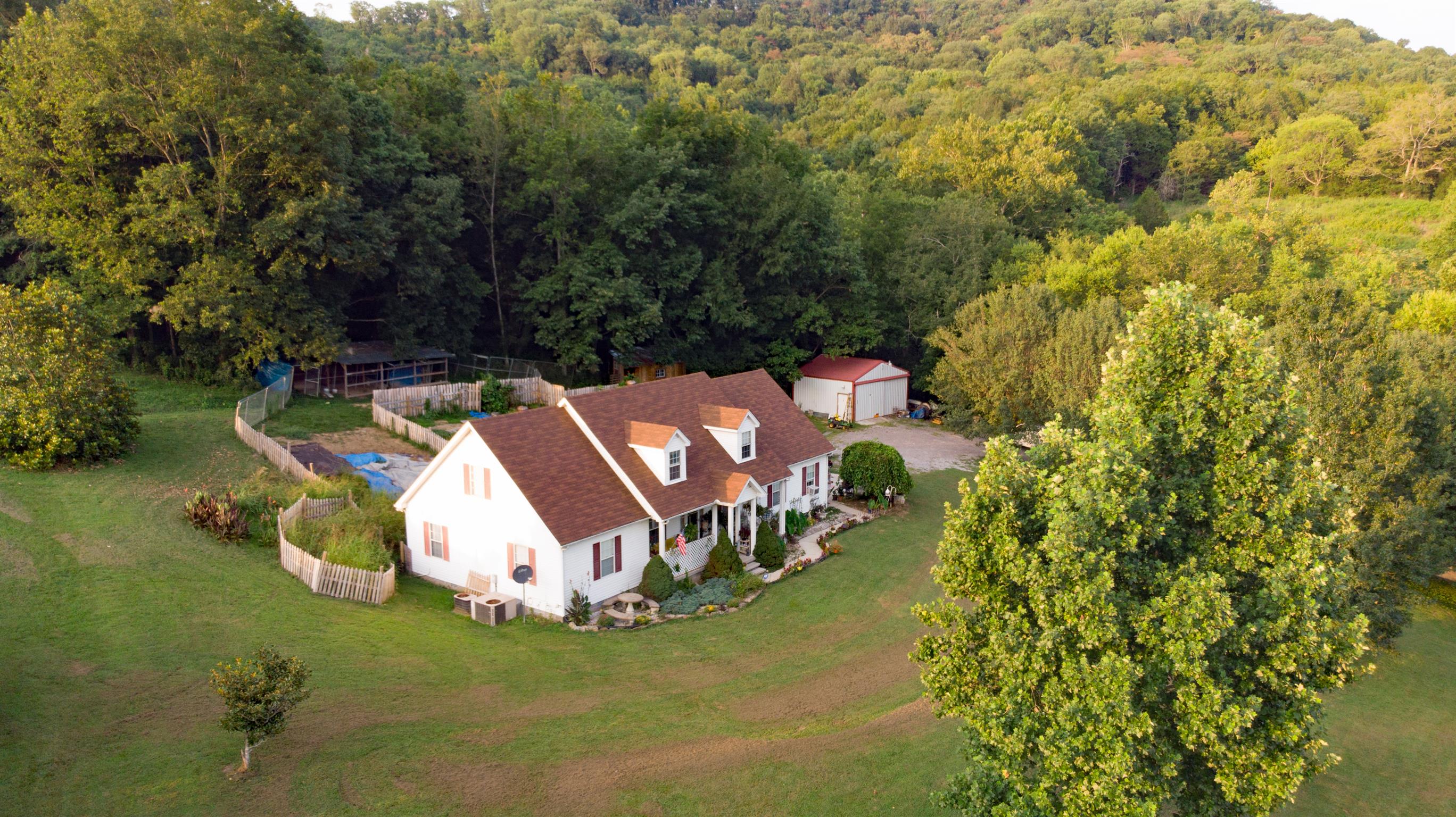 3800 Adamson Branch Road Liberty, TN 37095 - Photo 4 of 29 Sellers are ready to move! make an offer!!