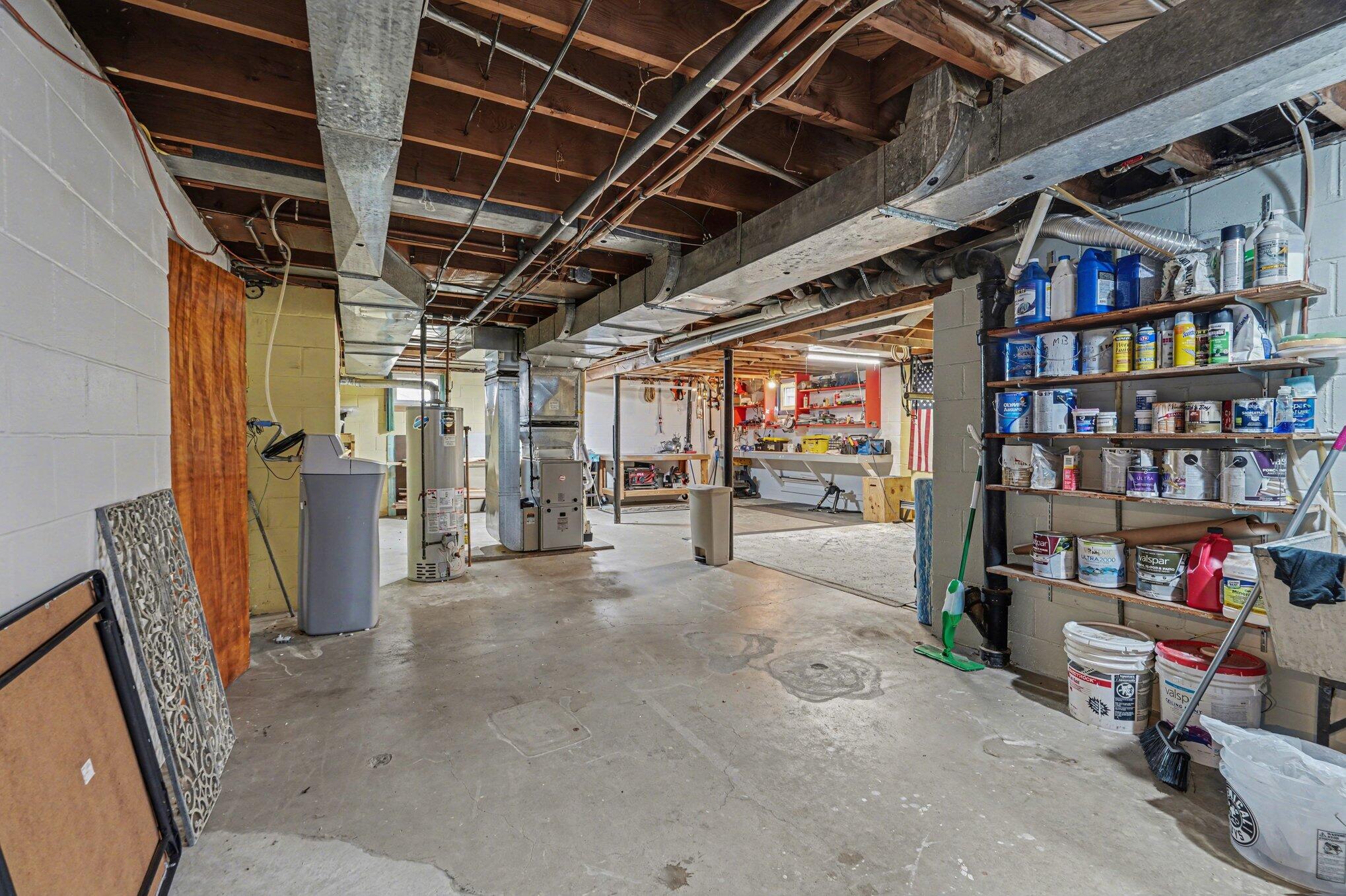 1336 Lama Road Kalamazoo, MI 49008 - Photo 25 of 29 024_file_8489