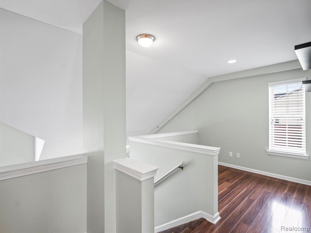 1492 Devon Lane Troy, MI 48084 - Photo 29 of 43
