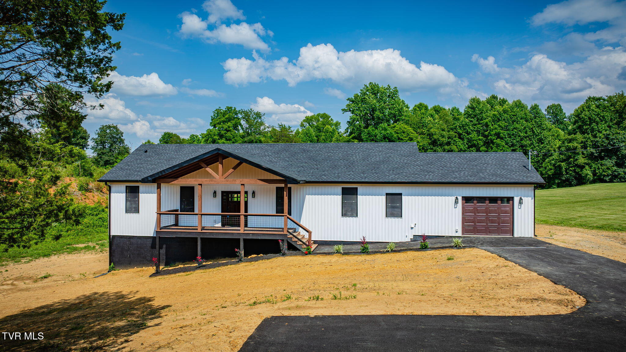 155 Keller Road Afton, TN 37616 - Photo 1 of 43 001