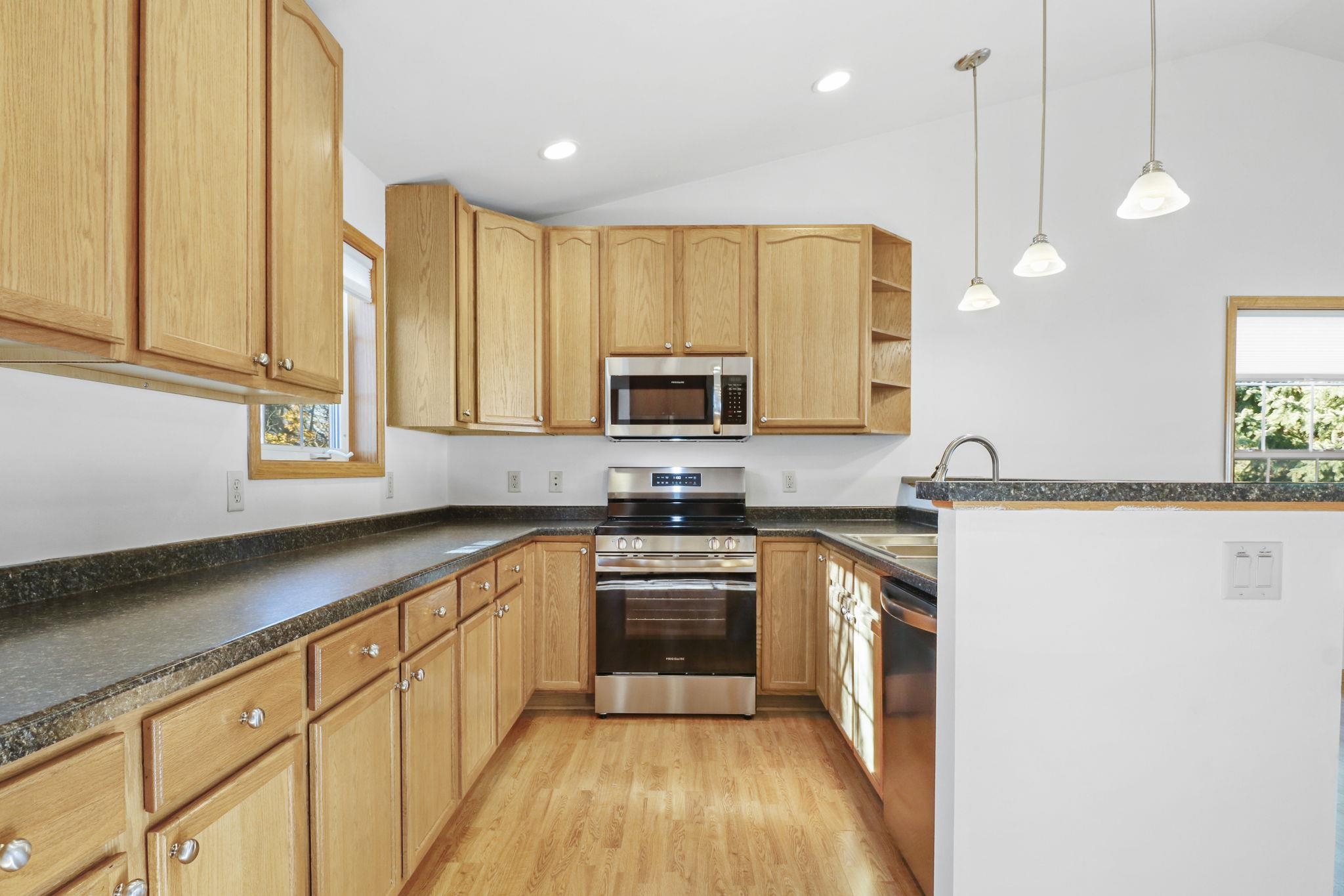 102 B Maria Lane Cottage Grove, WI 53527 - Photo 13 of 64