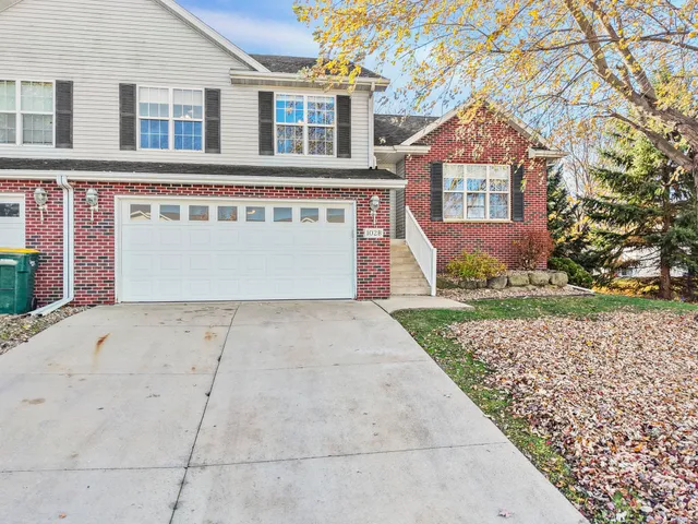 $399,900 | 102 B Maria Lane, Cottage Grove, WI 53527