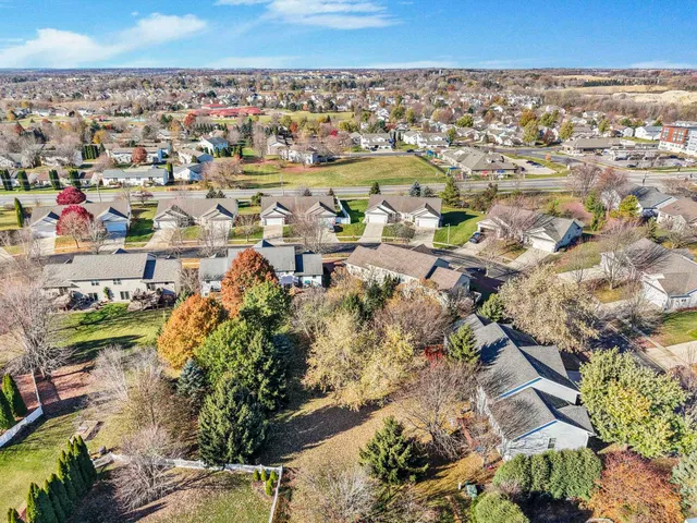 $399,900 | 102 B Maria Lane, Cottage Grove, WI 53527