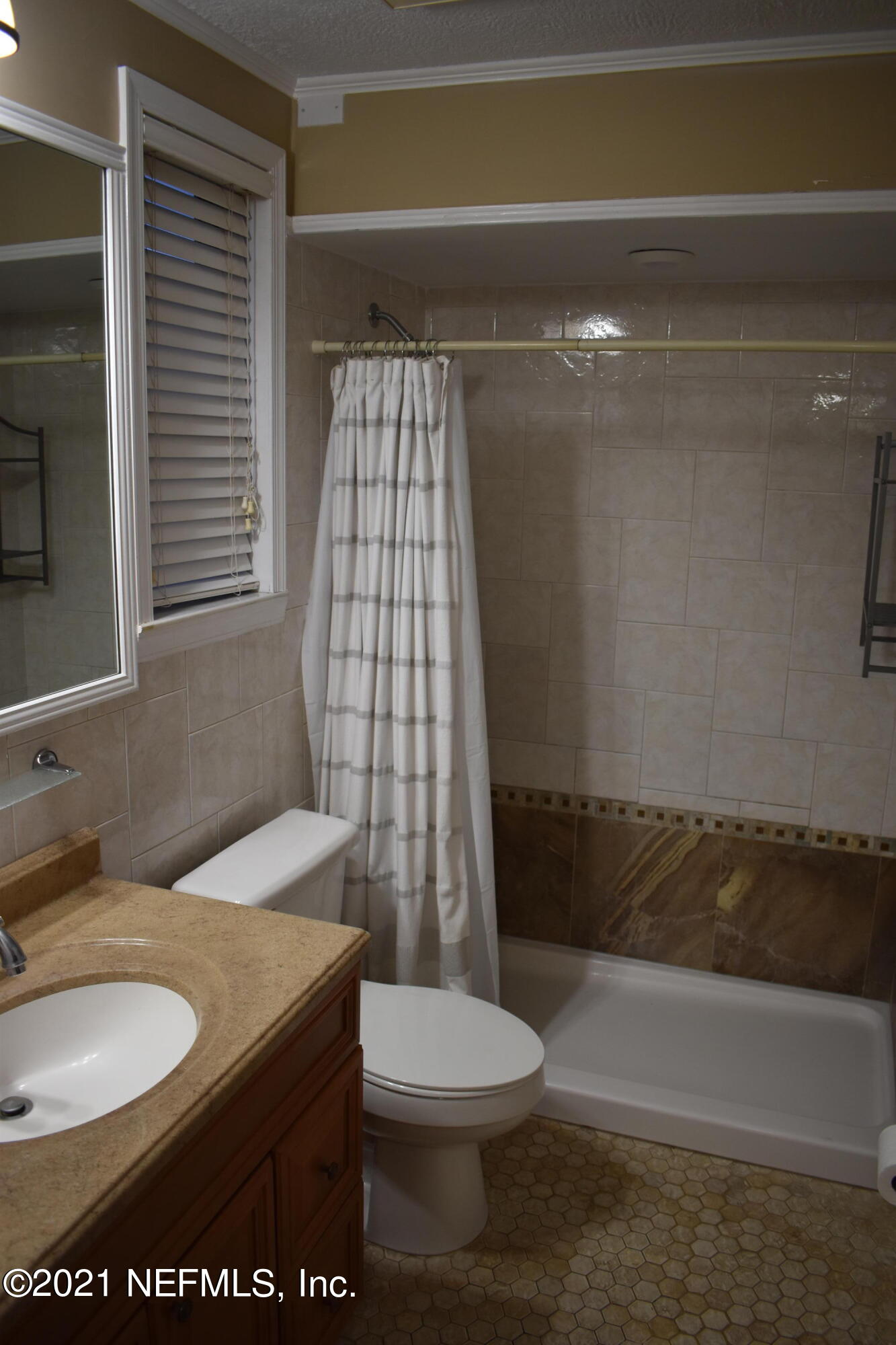 3678 North Ride Drive Jacksonville, FL 32223 - Photo 16 of 31 1st Floor Bathroom