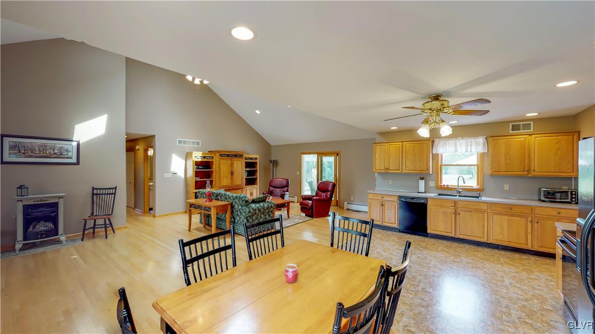 6534 Memorial Road Germansville, PA 18053 - Photo 8 of 26 Gallery Image 8