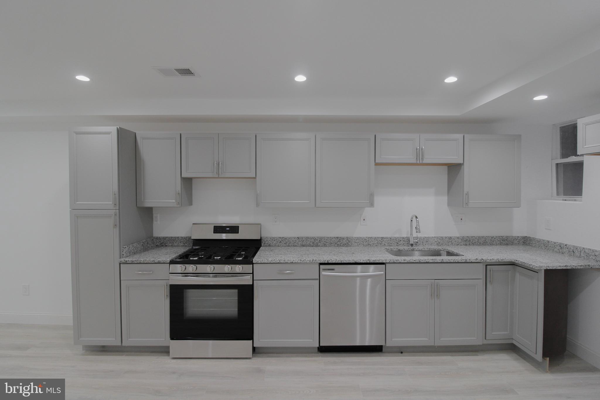 1132 Columbia Road Northwest, Unit 1 Washington, DC 20009 - Photo 11 of 20