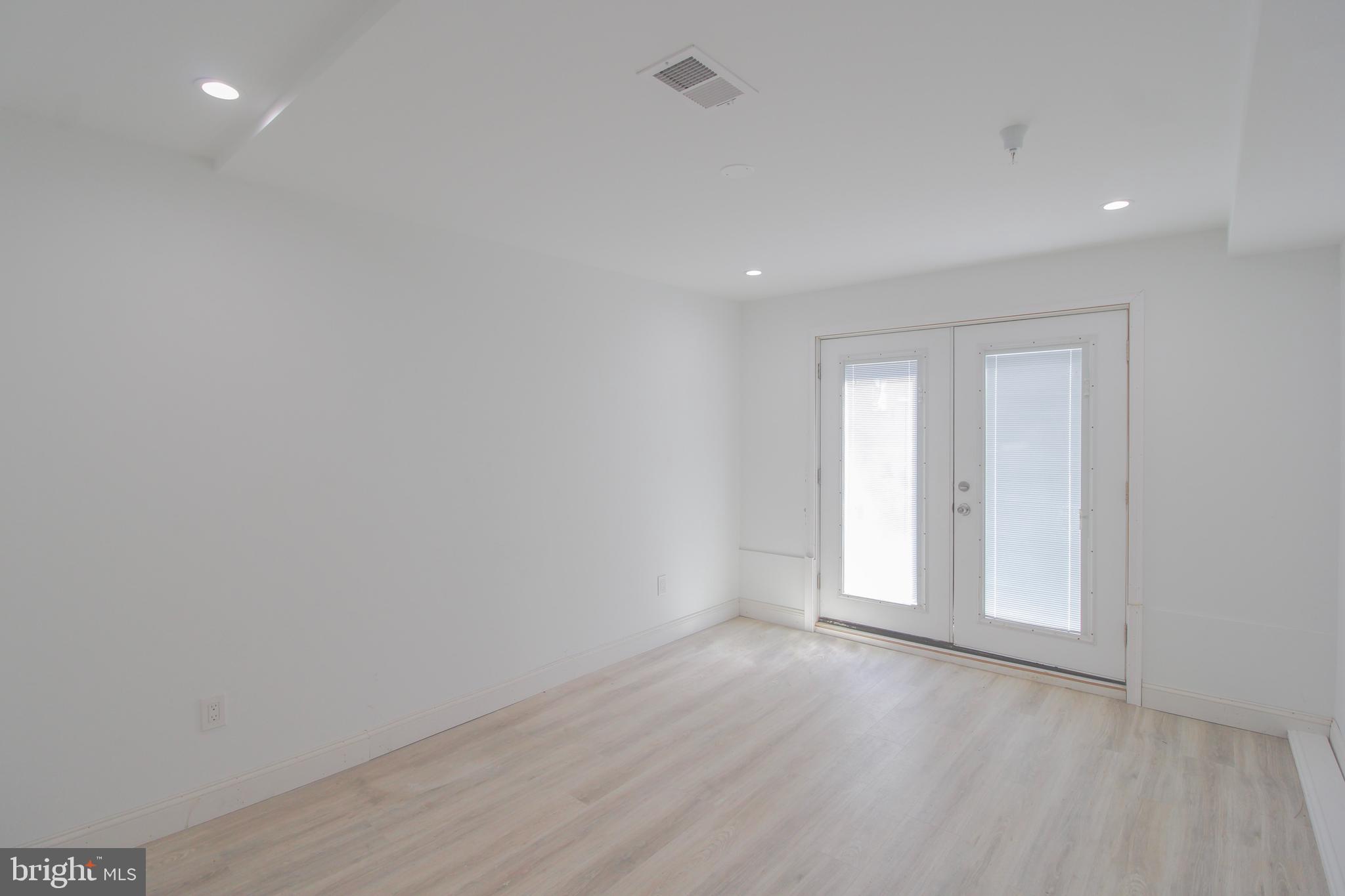 1132 Columbia Road Northwest, Unit 1 Washington, DC 20009 - Photo 19 of 20