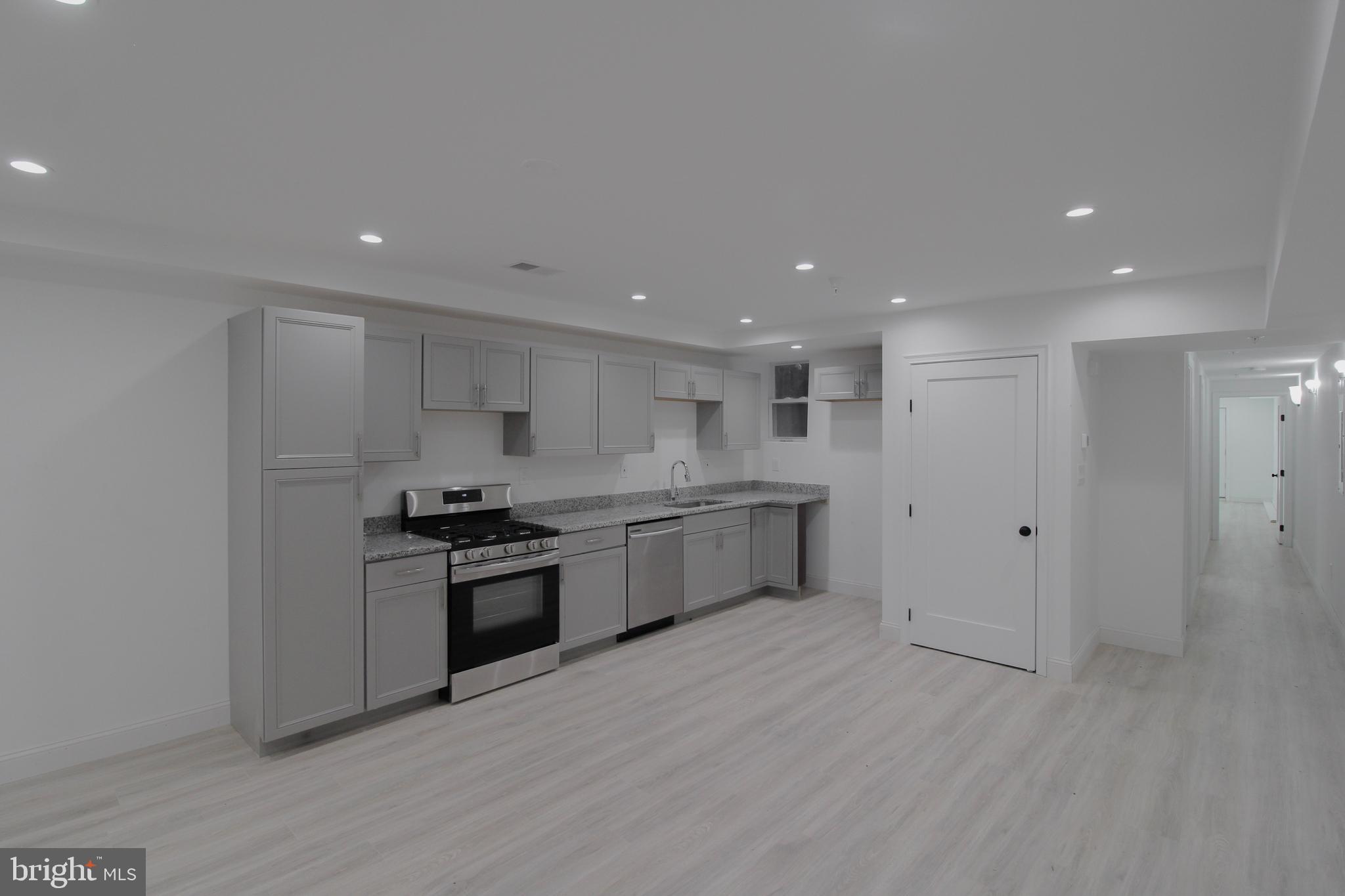 1132 Columbia Road Northwest, Unit 1 Washington, DC 20009 - Photo 5 of 20