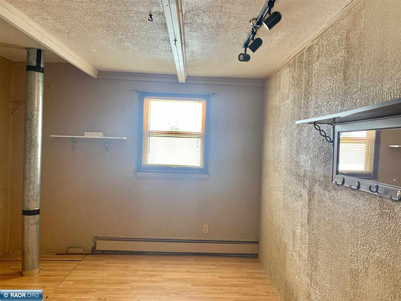 218 7th Street Southwest Chisholm, MN 55719 - Photo 19 of 23