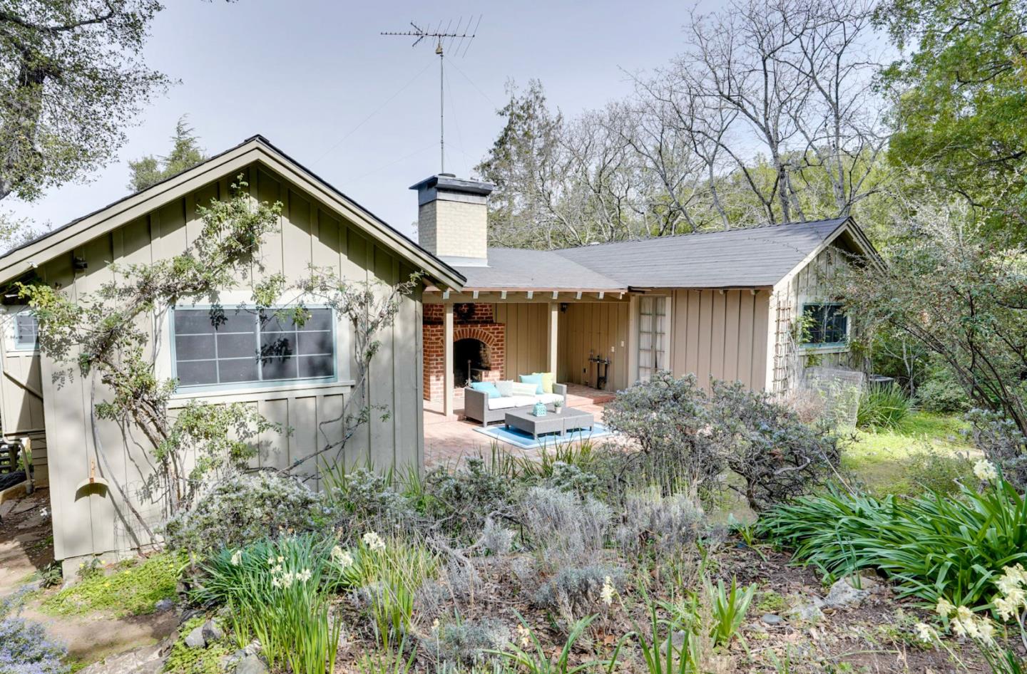 19040 Overlook Road Los Gatos, CA 95030 - Photo 1 of 24 Gallery Image 1