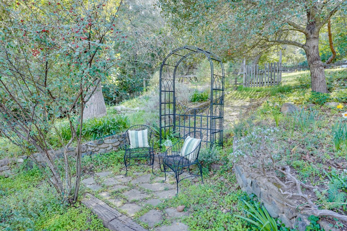 19040 Overlook Road Los Gatos, CA 95030 - Photo 21 of 24 Gallery Image 21