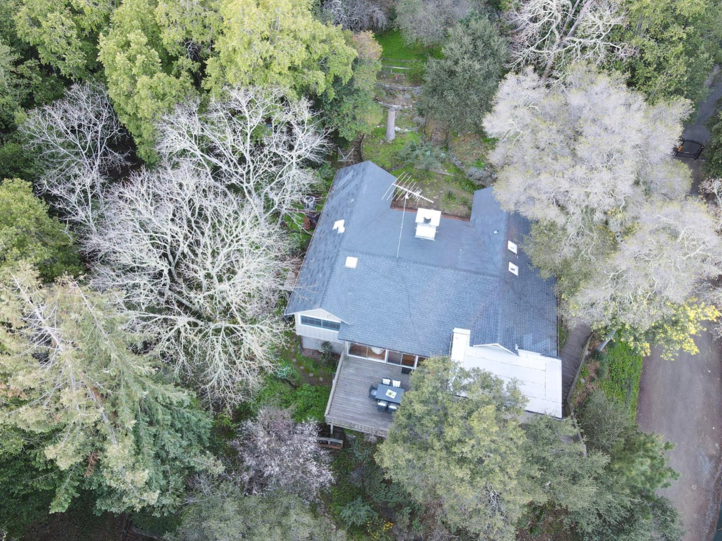 19040 Overlook Road Los Gatos, CA 95030 - Photo 23 of 24 Gallery Image 23