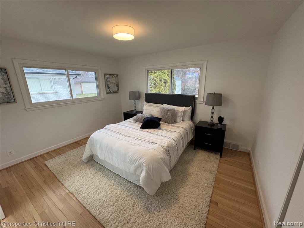 17330 Beverly Road Beverly Hills, MI 48025 - Photo 13 of 24