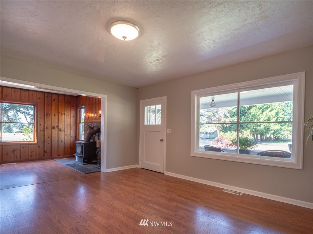 151 Wallace Road Woodland, WA 98674 - Photo 5 of 25 Gallery Image 5