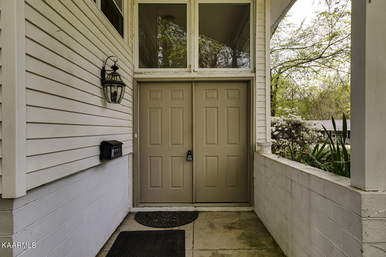 111 Norton Road Oak Ridge, TN 37830 - Photo 3 of 37 03_NortonRoad_111_FrontEntry