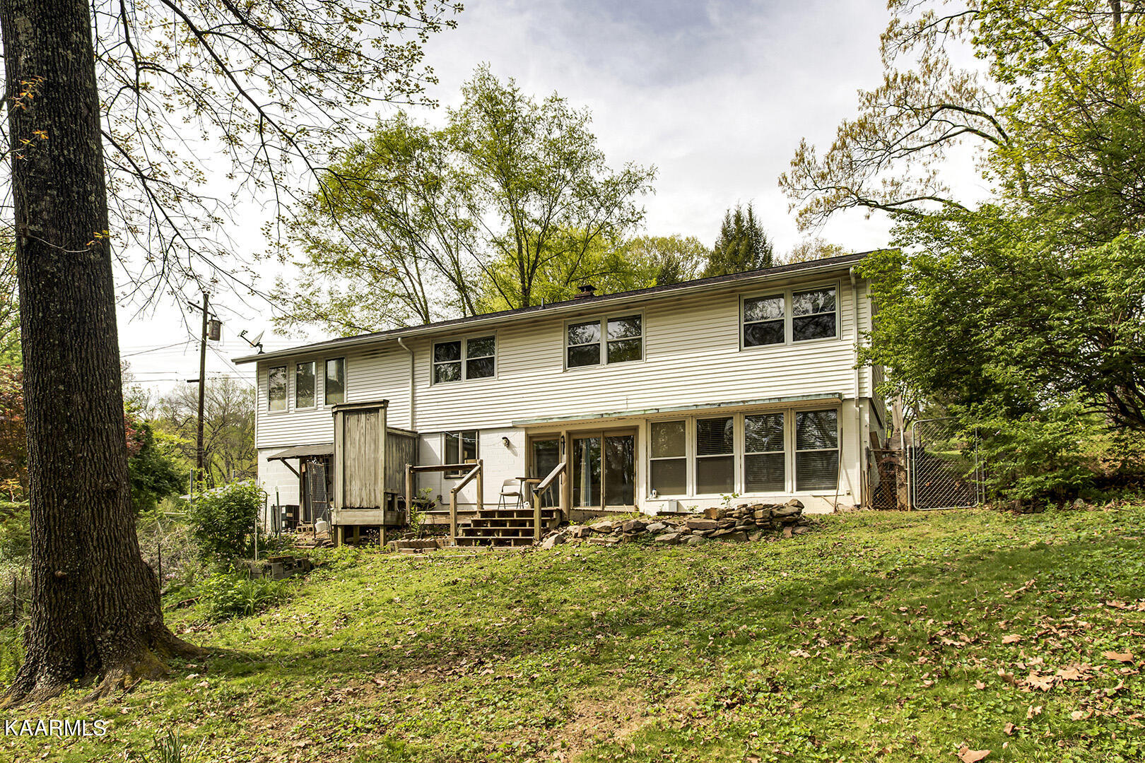 111 Norton Road Oak Ridge, TN 37830 - Photo 36 of 37 36_NortonRoad_111_Back