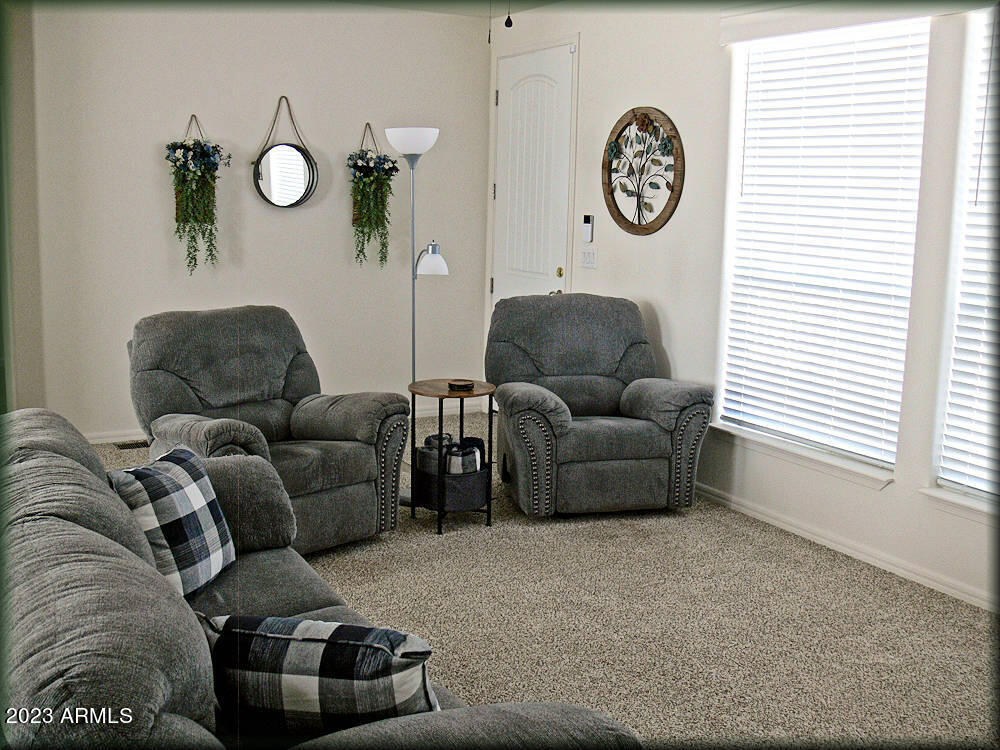 3356 Basin Road Overgaard, AZ 85933 - Photo 13 of 22 0 living