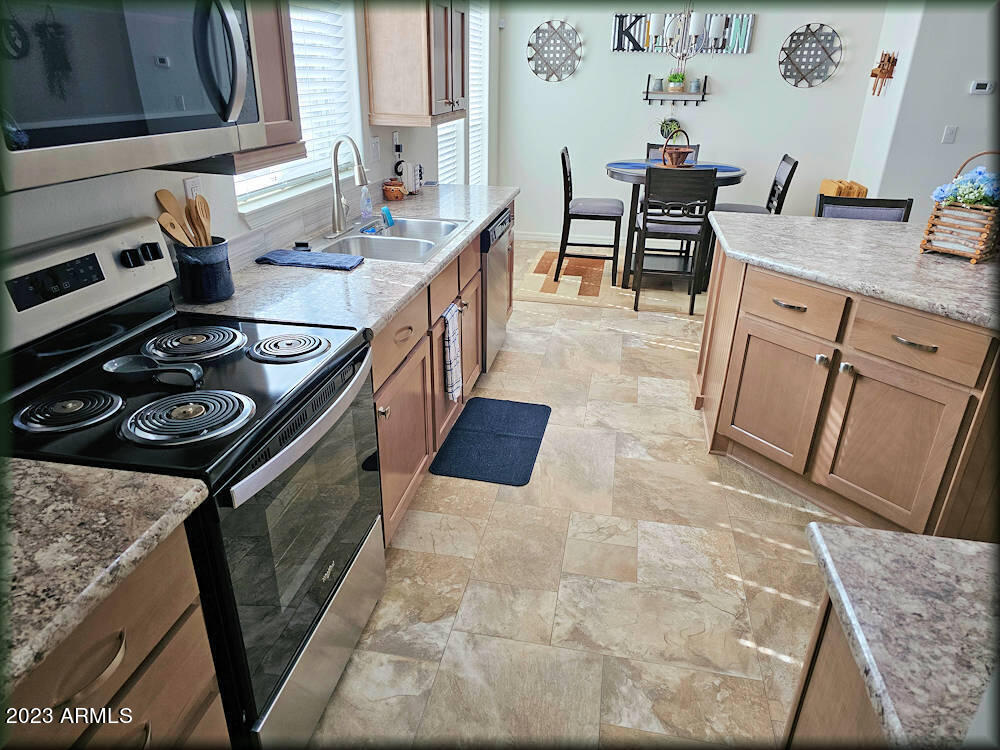 3356 Basin Road Overgaard, AZ 85933 - Photo 3 of 22 0 kitchen 1