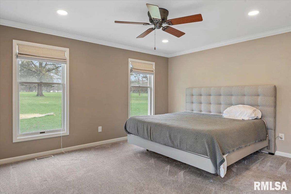 308 Country Club Road Jacksonville, IL 62650 - Photo 24 of 62