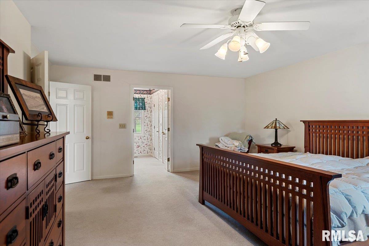 308 Country Club Road Jacksonville, IL 62650 - Photo 42 of 62