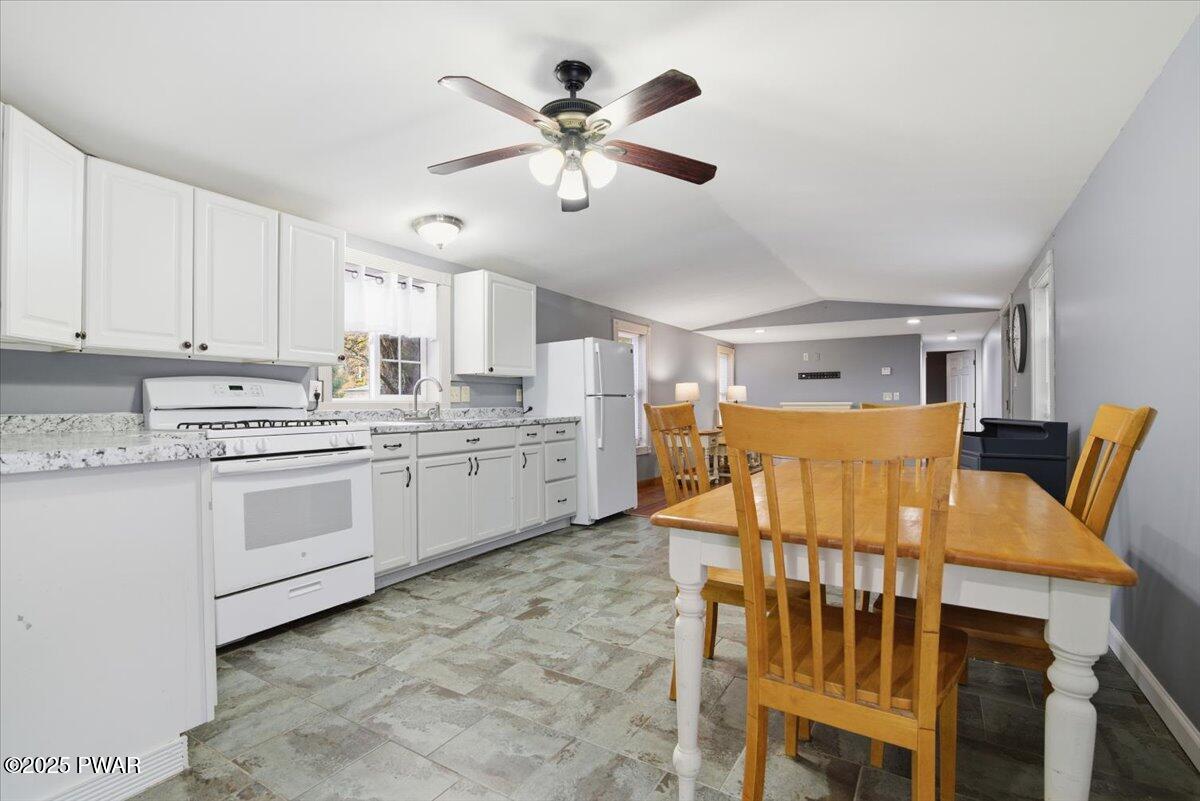 1011 Towpath Road Hawley, PA 18428 - Photo 17 of 40