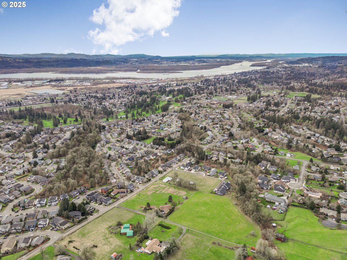 0 57th Street Washougal, WA 98671 - Photo 5 of 15 a view of city and ocean