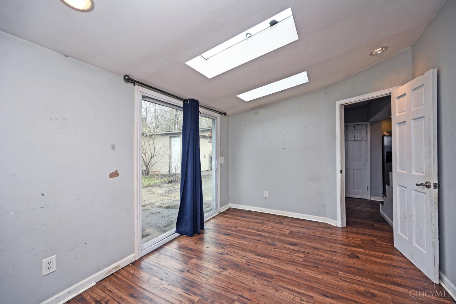 3964 Hubble Road Cincinnati, OH 45247 - Photo 17 of 37 Gallery Image 17