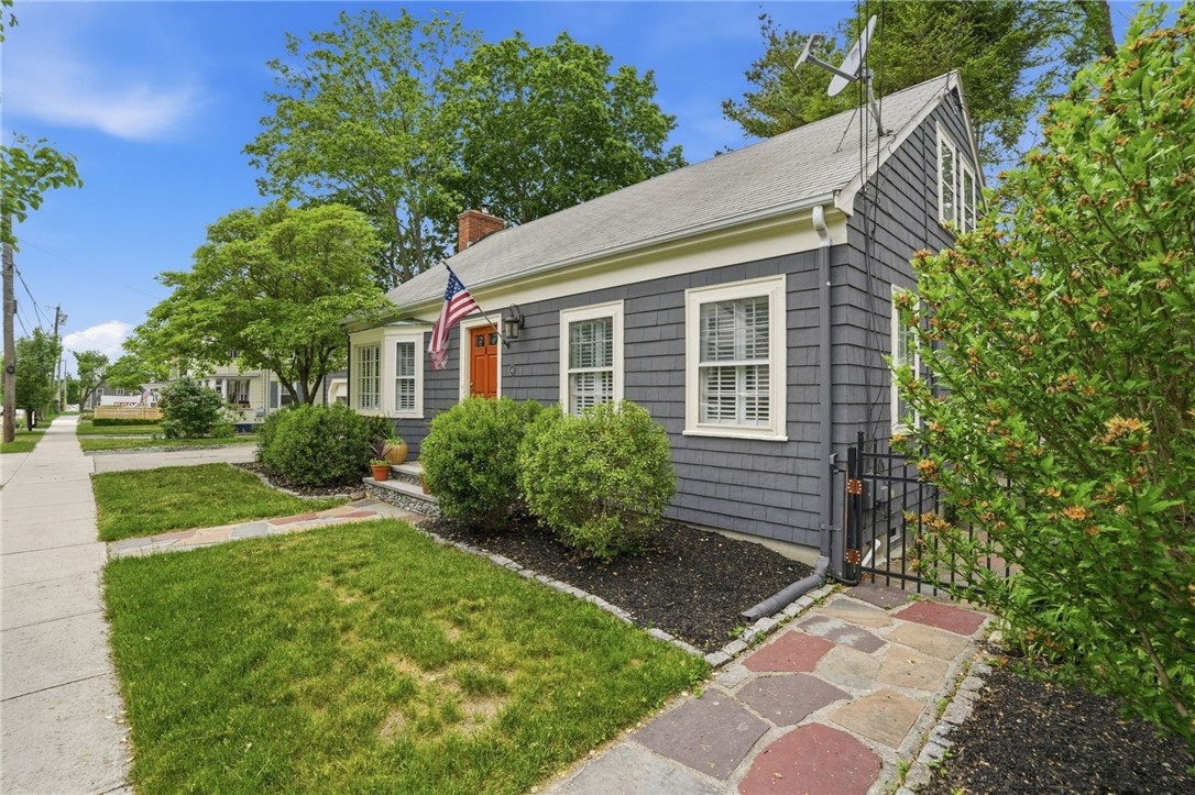 40 Haile Street Warren, RI 02885 - Photo 4 of 33
