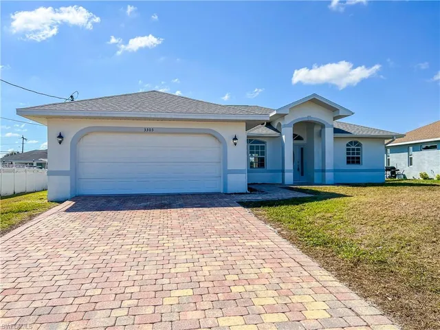 $1,900 | 3303 33rd Street Southwest, Lehigh Acres, FL 33976