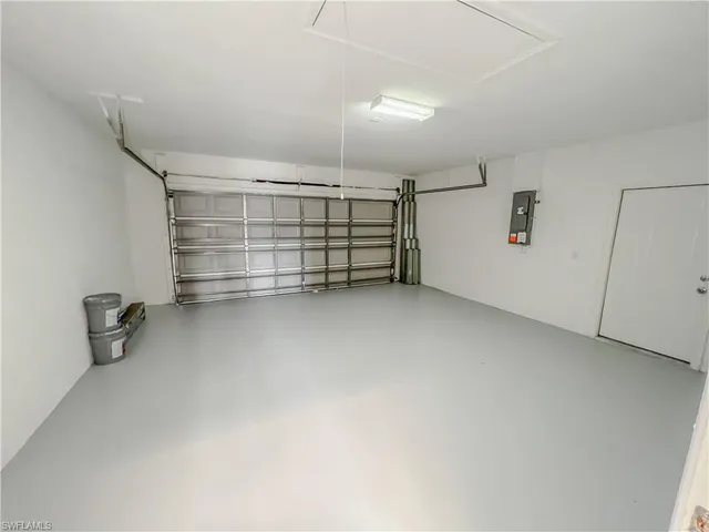 $1,900 | 3303 33rd Street Southwest, Lehigh Acres, FL 33976