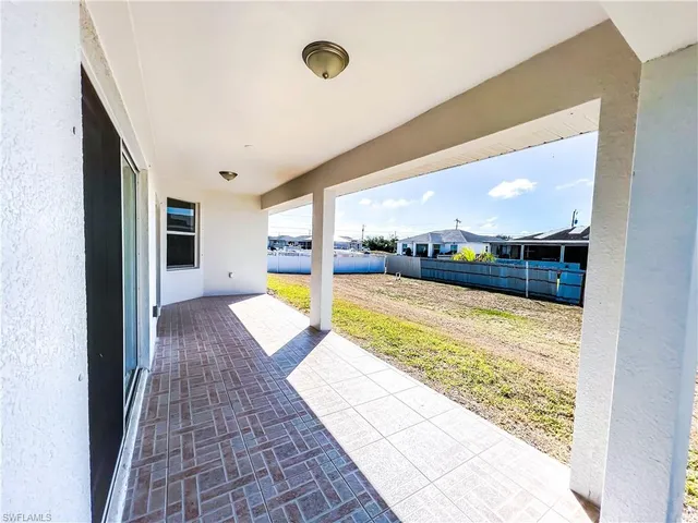 $1,900 | 3303 33rd Street Southwest, Lehigh Acres, FL 33976