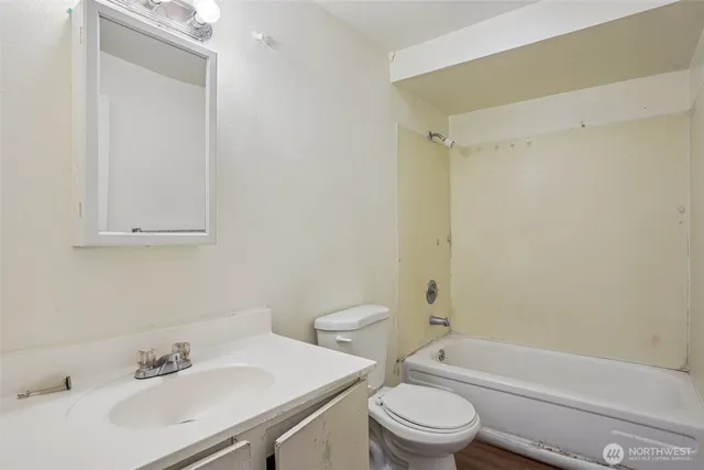 $165,000 | 31003 14th Avenue South, Unit H8, Federal Way, WA 98003