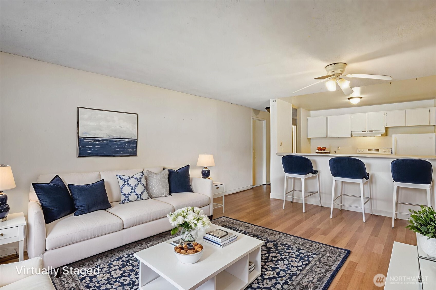 31003 14th Avenue South, Unit H8 Federal Way, WA 98003 - Photo 4 of 17 a living room with furniture a dining table and chairs