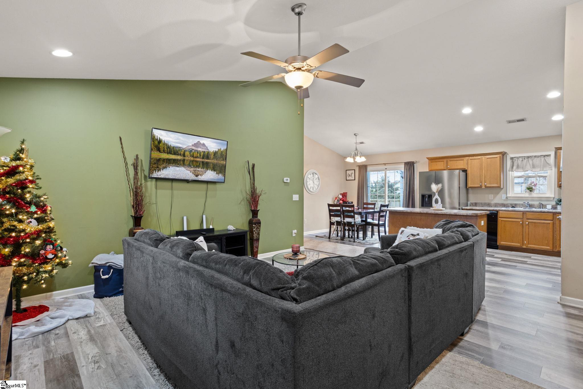 256 Sleepy River Road Simpsonville, SC 29681 - Photo 6 of 24 Gallery Image 6