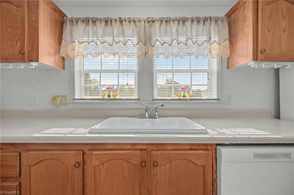 523 Old Mill Farm Road Lexington, NC 27295 - Photo 11 of 50 Gallery Image 11