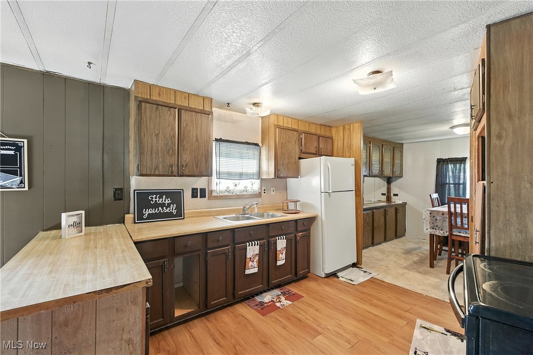 100 Raleigh Drive Elyria, OH 44035 - Photo 13 of 41 Gallery Image 13